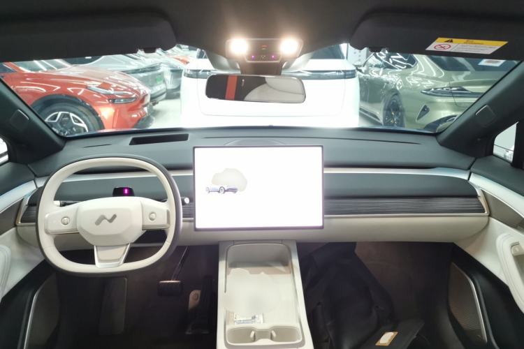 Used ONVO L60 2024 60 kWh All-Wheel Drive
