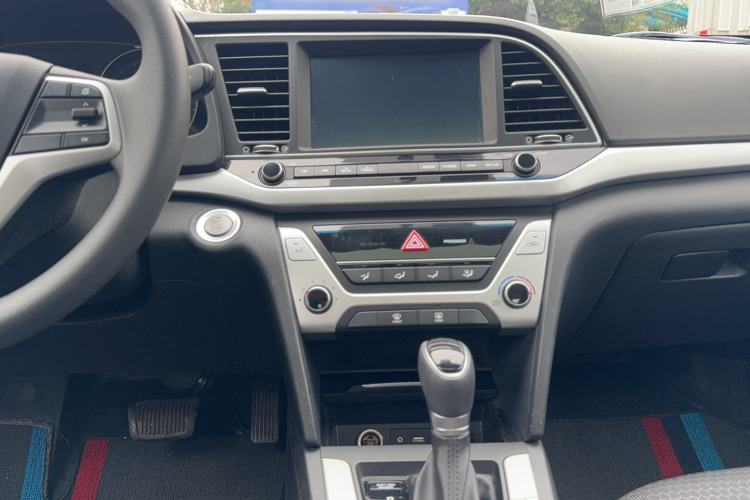 Used Hyundai Elantra (6th Generation / Lingdong) 2016 1.6L Automatic ZhiXuan – Elite Version Interior 1