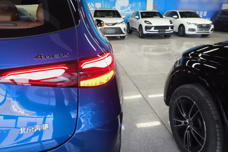 Used Mercedes-Benz GLC 2024 Refreshed GLC 260 L 4MATIC Luxury Version 7-Seater