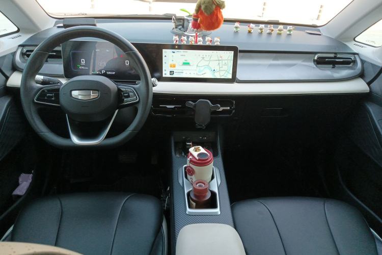 Used Geometry E Firefly 2024 301km Starlight
