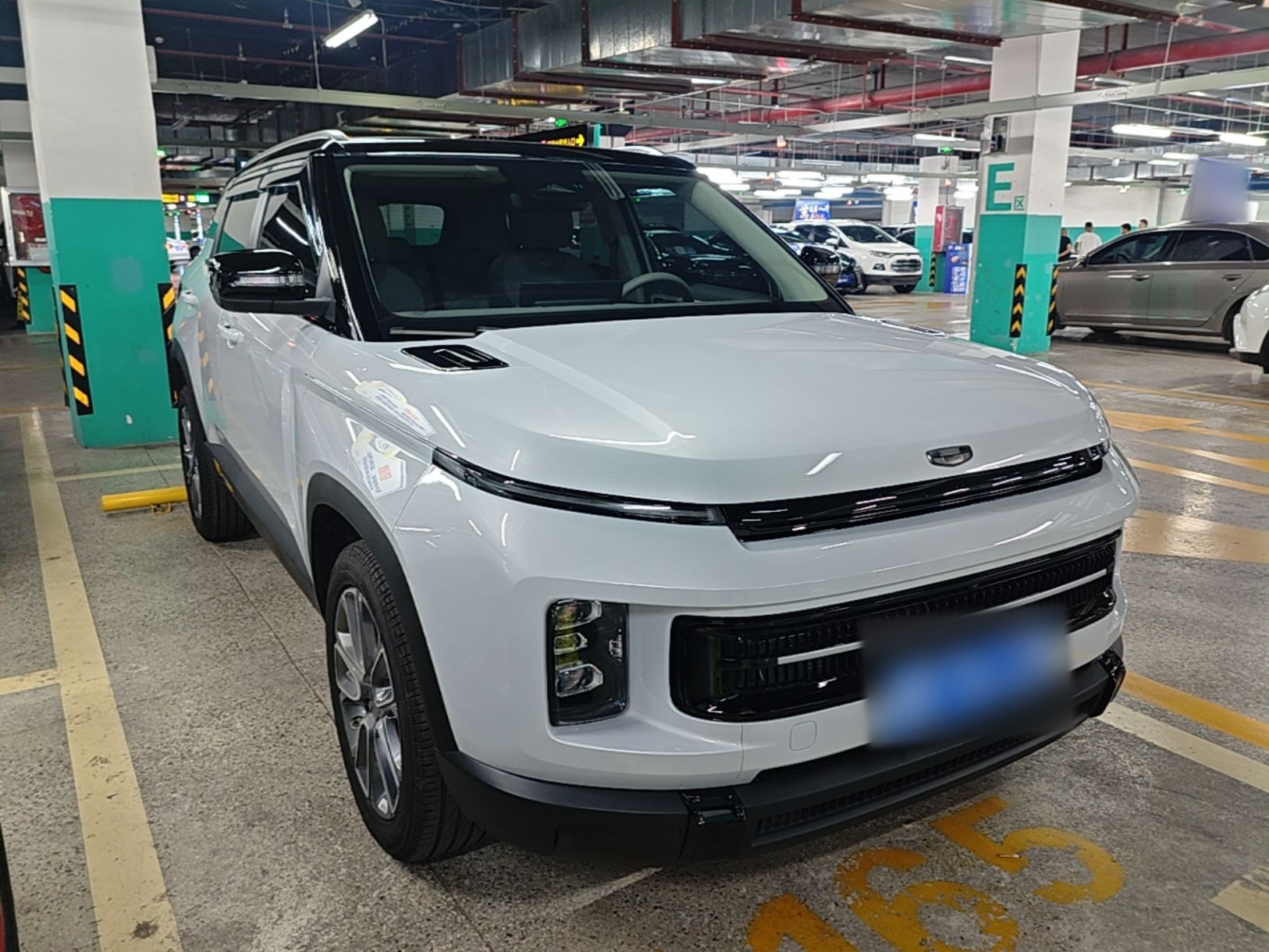 Geely Auto icon 2026 Model Chocolate 1.5TD Pure & Refined Edition — снимка 3