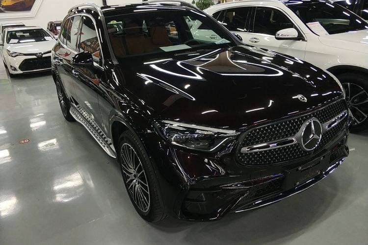 Used Mercedes-Benz GLC 2023 Facelifted GLC 300 L 4MATIC Luxury Version 5 Seats