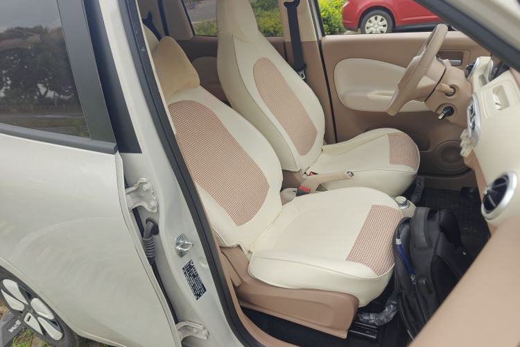 Used Wuling Hongguang MINIEV 2025 Four-Door Version Advanced Edition Right Front Seat