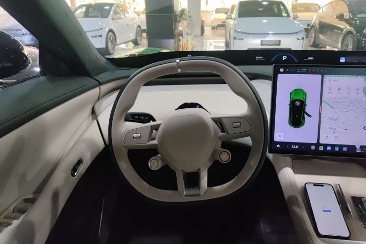 Used Xiaomi Auto YU7 2025 Ultra-Long Range High-Performance All-Wheel-Drive Max Edition Steering Wheel