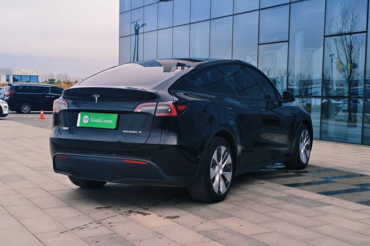 Used Tesla Model Y 2021 Standard Range Rear-Wheel Drive Version