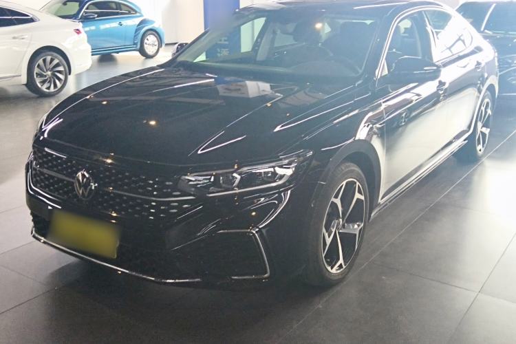 Used Volkswagen Passat 2024 380TSI Starry Dragon Edition