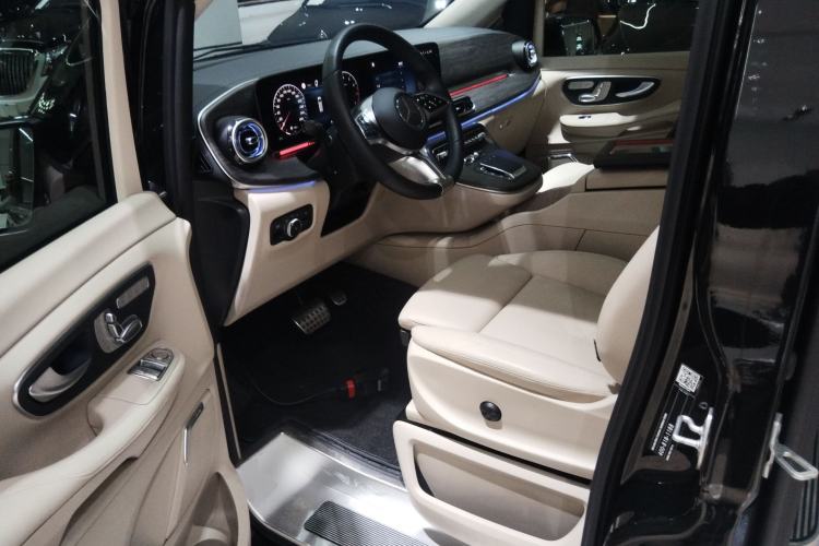 Used Mercedes-Benz V-Class 2024 V 300 L Long Wheelbase Prestige Edition
