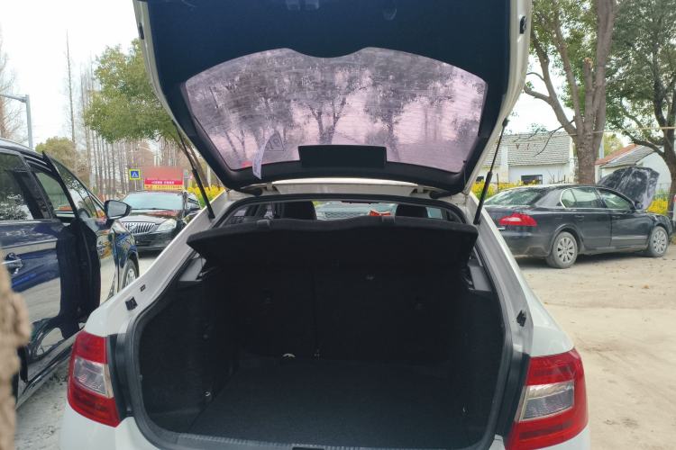 Used Skoda Octavia 2017 1.6L Manual Trend Edition
