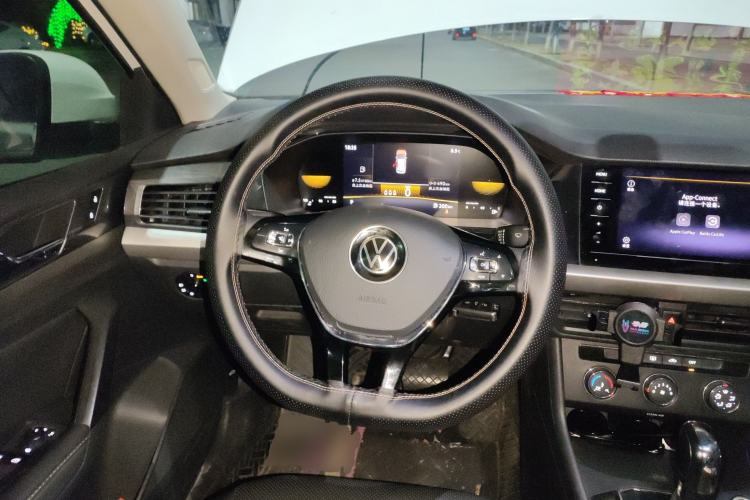 Used Volkswagen Lavida 2021 1.5L Automatic Comfort Edition Steering Wheel
