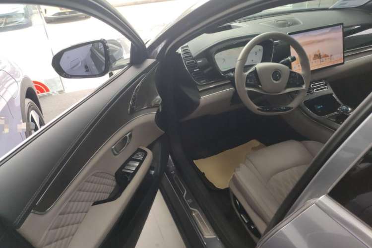 Used BYD Han 2024 DM-i Glory Edition 121KM Premium Model