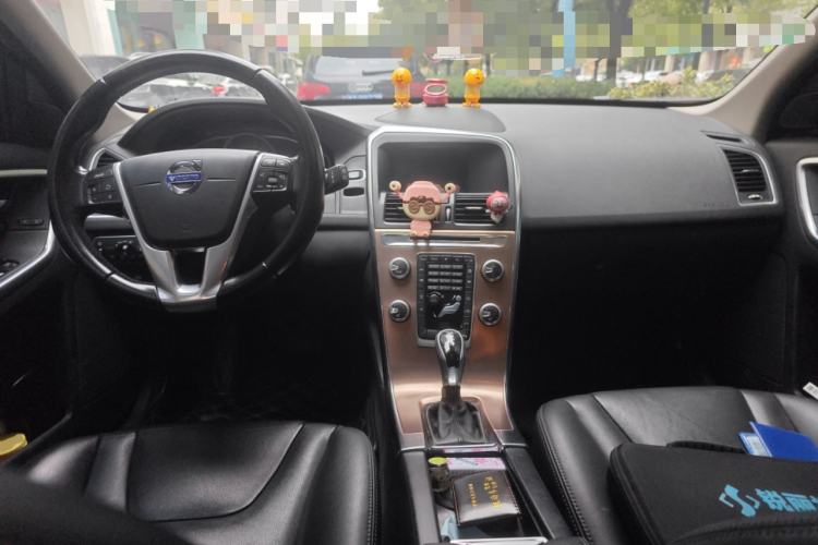 Used Volvo XC60 2015 T5 Smart Upgrade Model
