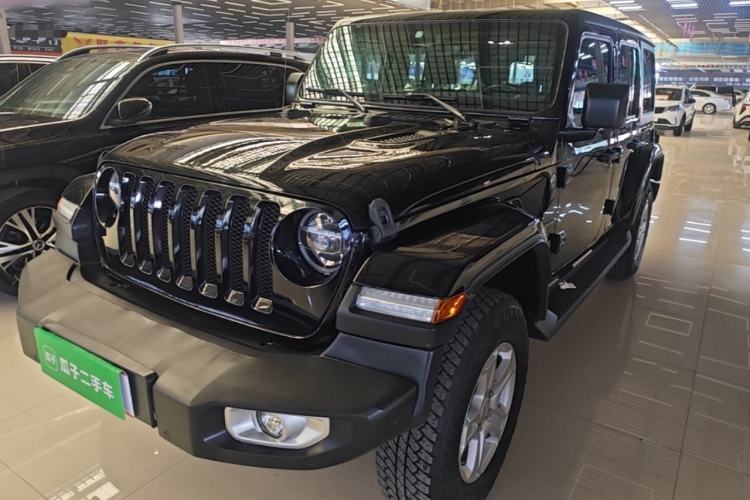 Used Jeep Wrangler 2019 2.0T Sahara Four-Door Version China VI Emission Standard