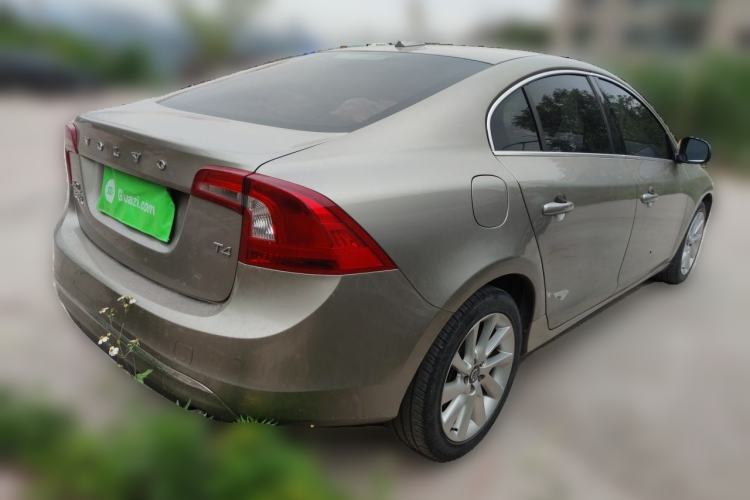 Used Volvo S60 2015 S60L 2.0T Zhiyuan Edition