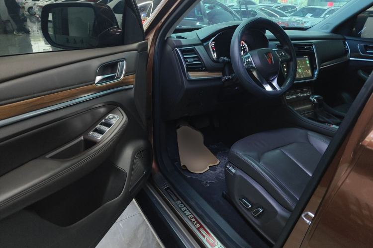 Used Roewe RX8 2018 30T Smart Connectivity All-Wheel Drive Supreme Edition