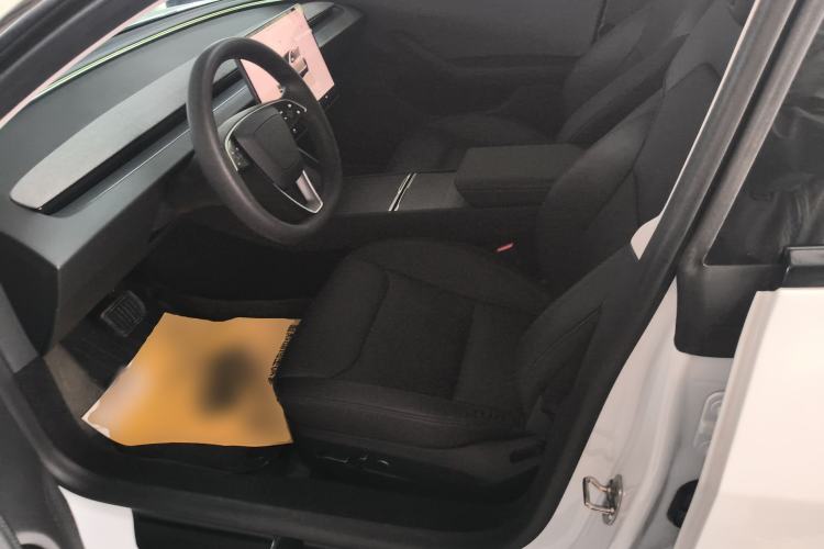 Used Tesla Model 3 2023 Rear-Wheel-Drive Version Left Front Seat