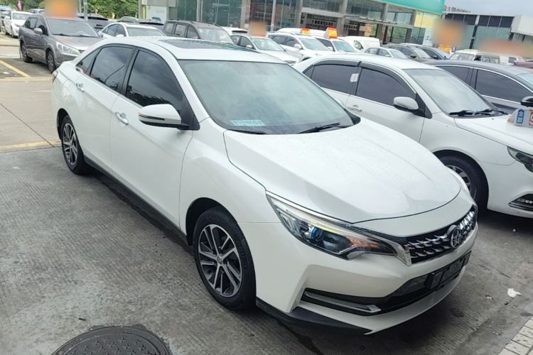 Used Venucia D60 2018 1.6L CVT Smart Connect Elite Edition
