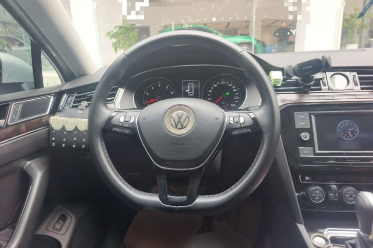 Used Volkswagen Magotan 2018 380TSI DSG Luxury Model
