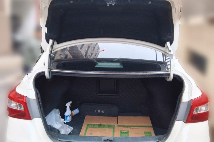 Used Nissan Sylphy 2019 1.6XV CVT Smart Connect Luxury Edition China VI Standard Trunk