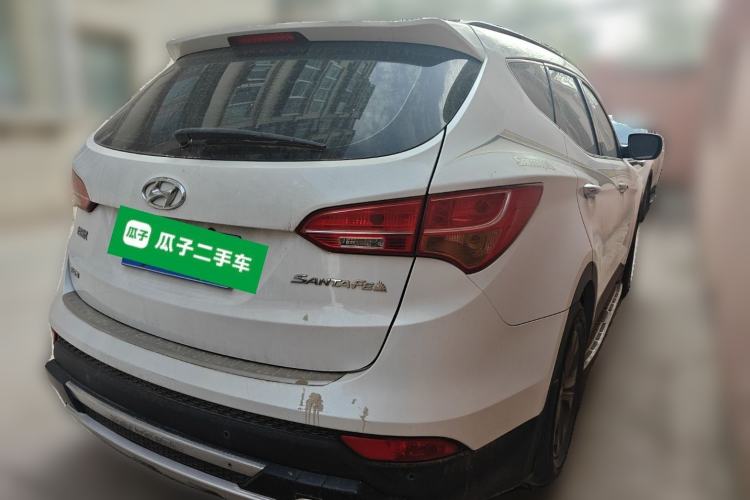 Used Hyundai Santa Fe 2015 2.0T Automatic Two-Wheel Drive Smart Version 5 Seats Rear Right 45 Deg