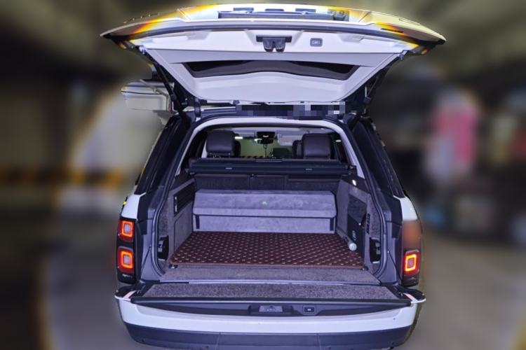 Used Land Rover Range 2018 3.0 SC V6 AB Prestige Extended Edition Trunk