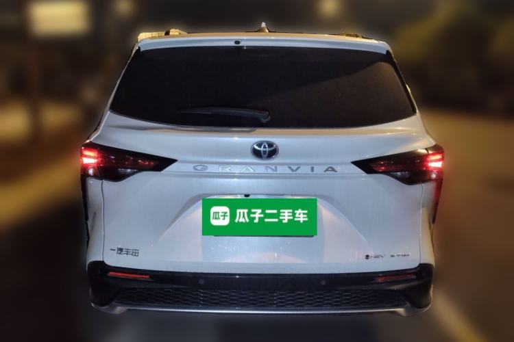 Used Toyota Granvia 2024 2.5L Hybrid Prestige PLUS Four-Wheel Drive Version
