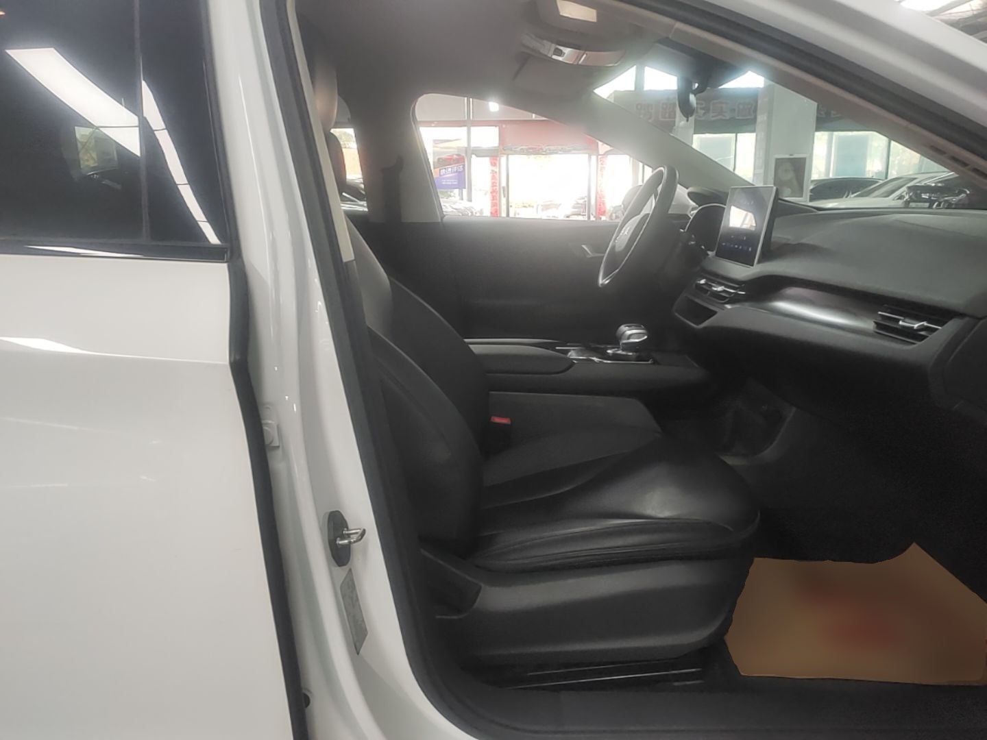 Hongqi E-QM5 2024 450km Range Commuter Version — снимка 19