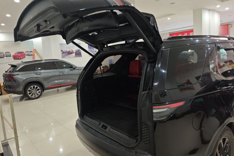 Used Land Rover Discovery 2019 3.0 SC V6 SE
