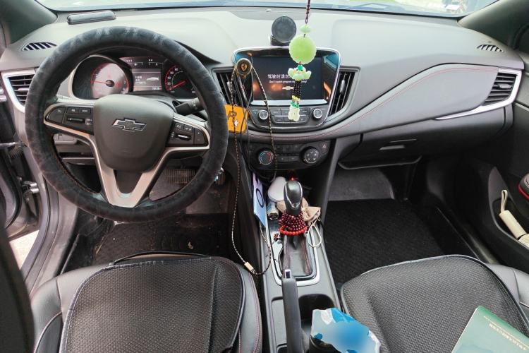 Used Chevrolet Monza 2019 RS 330T Automatic Comfort Edition China VI Standard Center Console