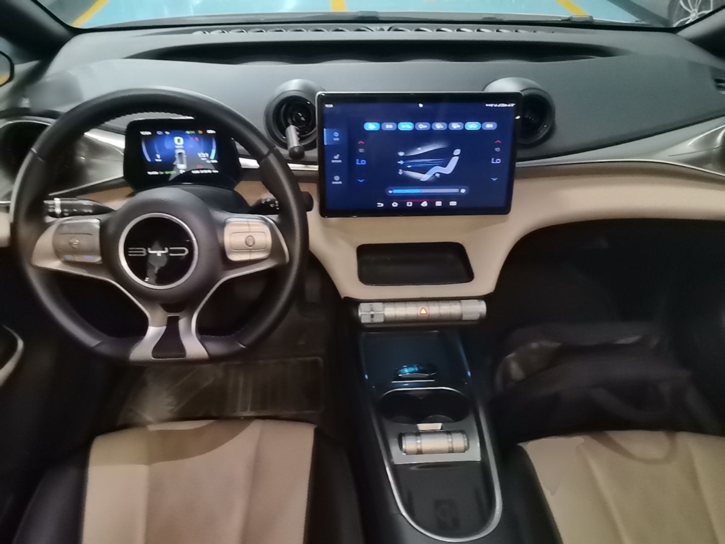 BYD Dolphin 2023 420 km Fashion Edition — снимка 14