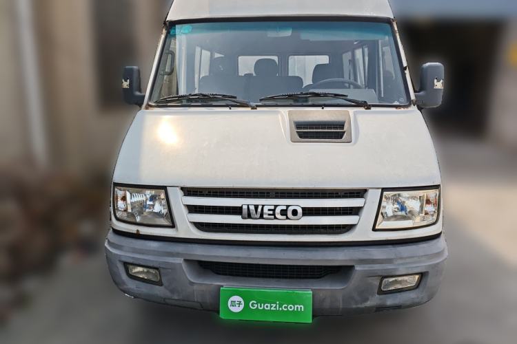 Used Iveco Daily 2014 2.5T-A35 NJ6484ACM47Z4