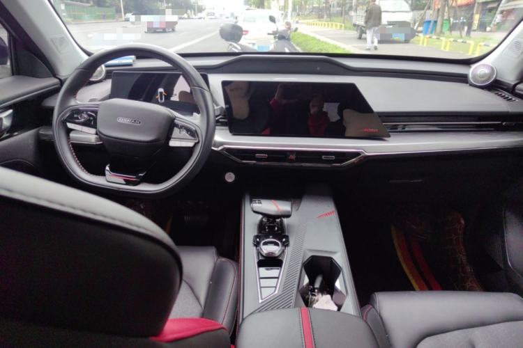 Used CHANGAN OSHAN Z6 2022 Blue Whale 1.5T DCT Smart Edition
