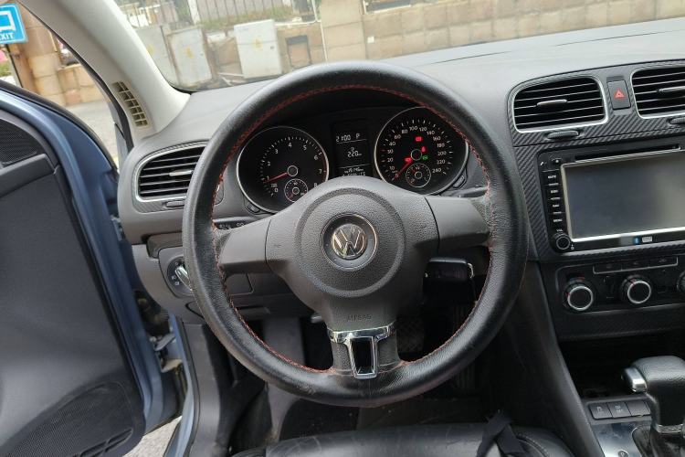 Used Volkswagen Golf 2010 1.4 TSI Automatic Comfort Model
