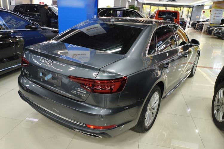 Used Audi A4L 2019 40 TFSI Ambition China VI