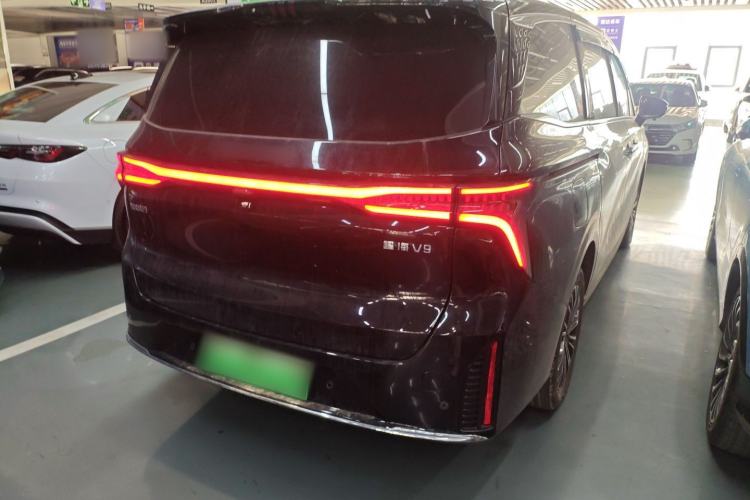 Used FORTHING Xinghai V9 2024 1.5TD 200km Chinese Knot Series Luxury Version
