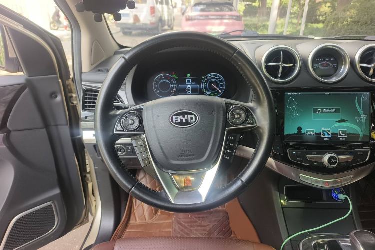 Used BYD Tang New Energy 2015 2.0T Four-Wheel Drive Prestige Version