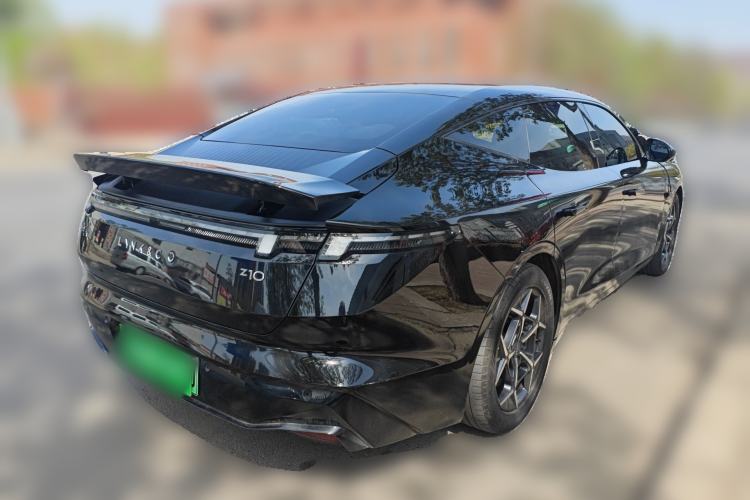 Used Lynk & Co Z10 2025 95 kWh 766 km Range Rear-Wheel Drive Max