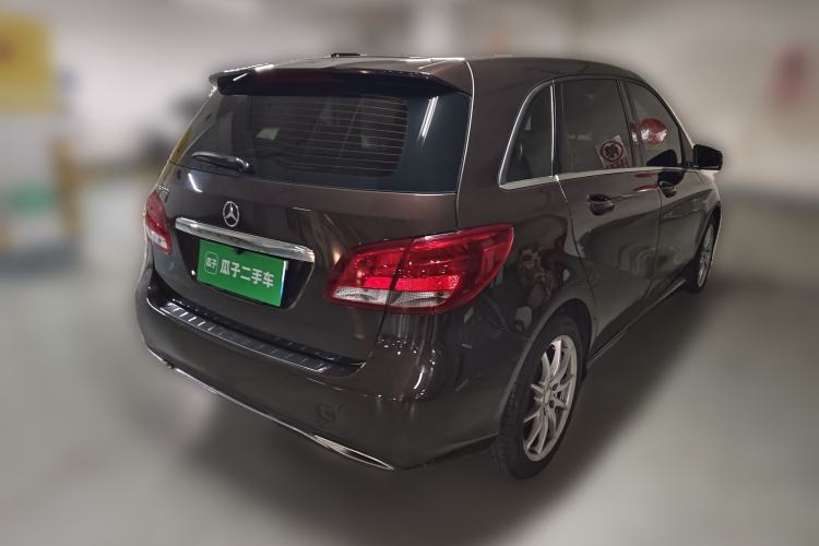 Used Mercedes-Benz B-Class 2015 B 200 Sport Edition Rear Right 45 Deg