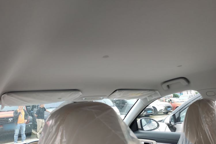 Used Wuling Bingo S 2025 Model 325km Deluxe Edition Headliner