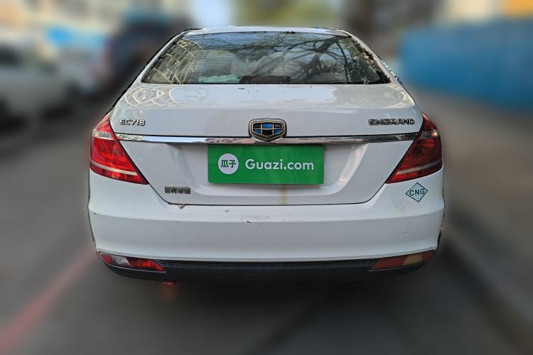 Used Geely Auto Classic Emgrand 2013 Sedan 1.8L Manual Elite Model
