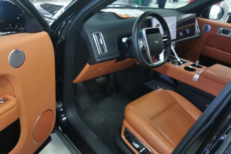 Used Li Auto L8 2024 Ultra Model
