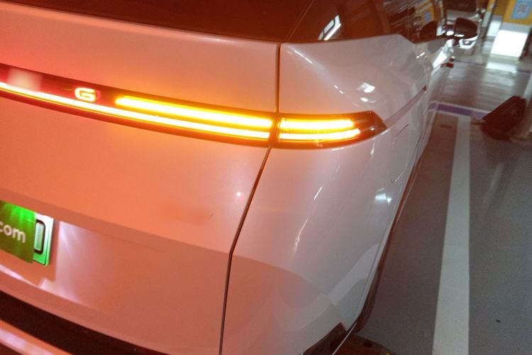 Used XPeng X9 2024 610 Long-Range Pro
