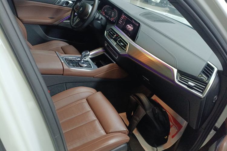 Used BMW X6 2020 xDrive40i Luxury Model with M Sport Package
