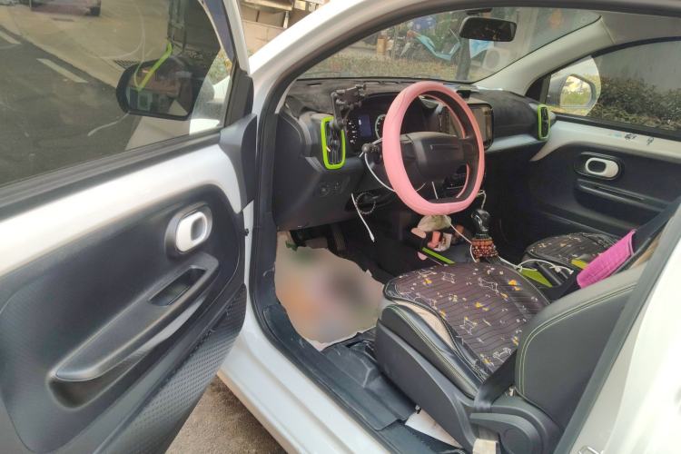 Used Roewe Clever 2021 302 km New Four-Seater Super-Efficient Version