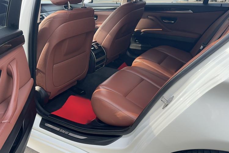 Used BMW 5 Series 2014 525Li Leading Model
