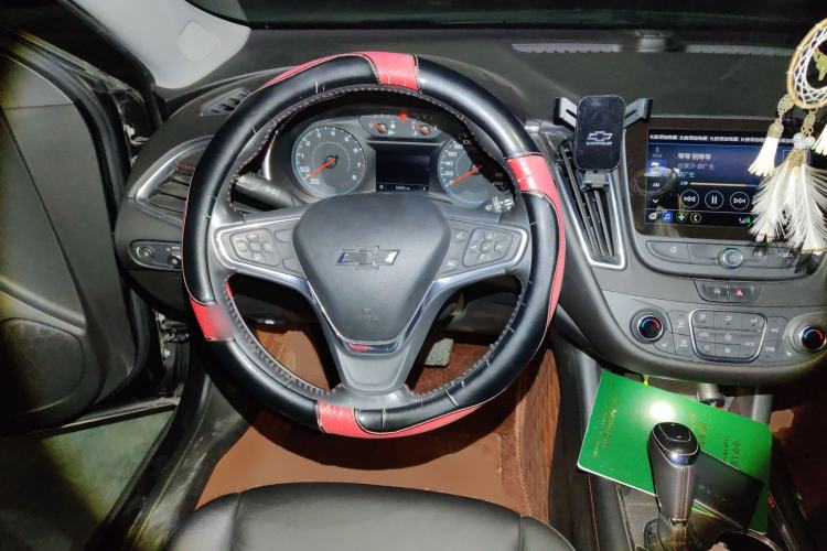 Used Chevrolet Malibu XL 2019 Redline 550T Automatic Sport Edition Steering Wheel