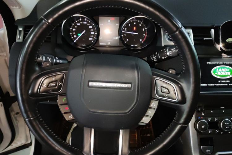 Used Land Rover Range Rover Evoque 2018 240 PS SE Smart Brilliance Edition
