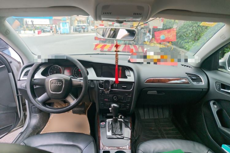 Used Audi A4L 2011 2.0 TFSI Comfort Model