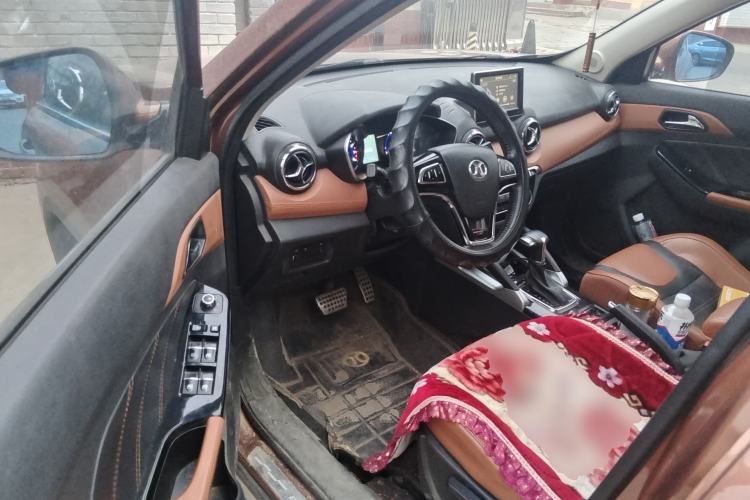 Used BAIC Senova X35 2016 1.5L Automatic Luxury Edition Driver Seat