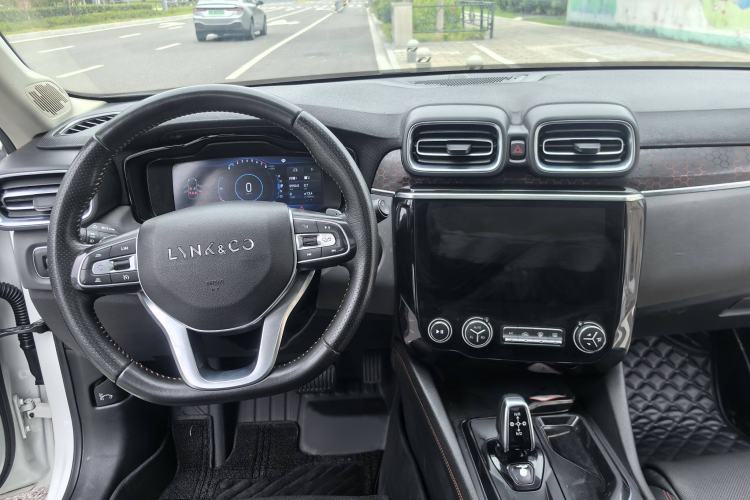 Used Lynk & Co 02 2018 1.5T DCT Two-Wheel Drive Pro Version China V Emission Standard
