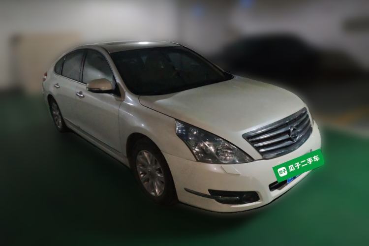 Used Nissan Teana 2010 2.5L XL Anniversary Edition Front Right 45 Deg